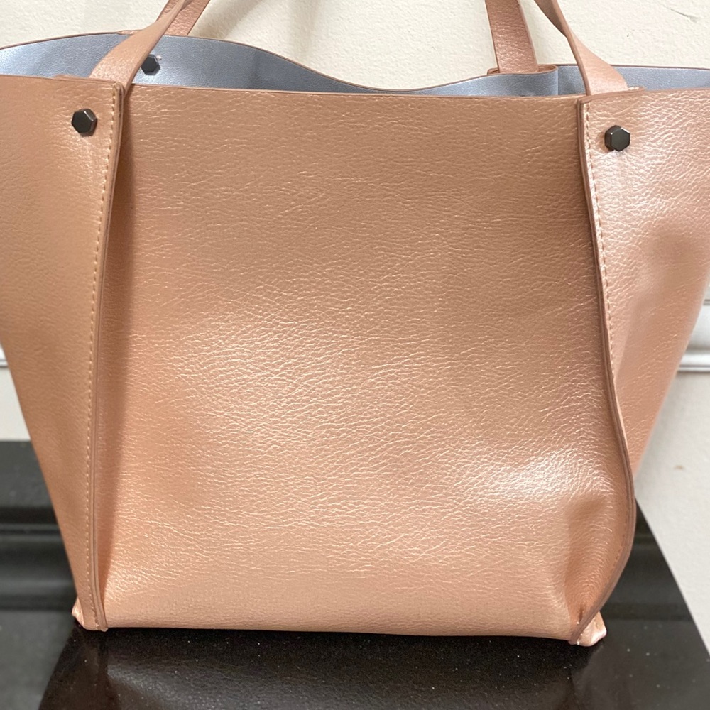 NWOT Neiman Marcus pearl pink Tote bag - Picture 3 of 7